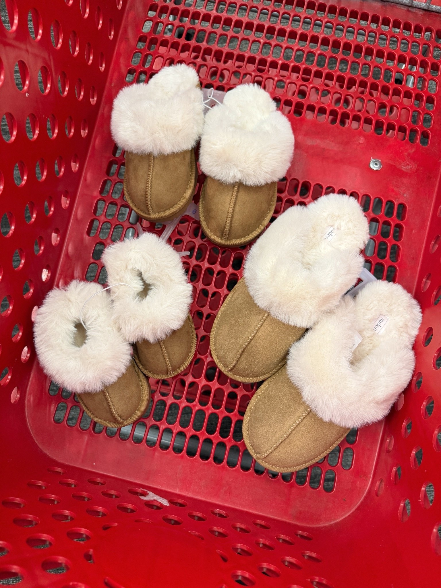 Matching slippers

#LTKSeasonal #LTKootd #LTKKids