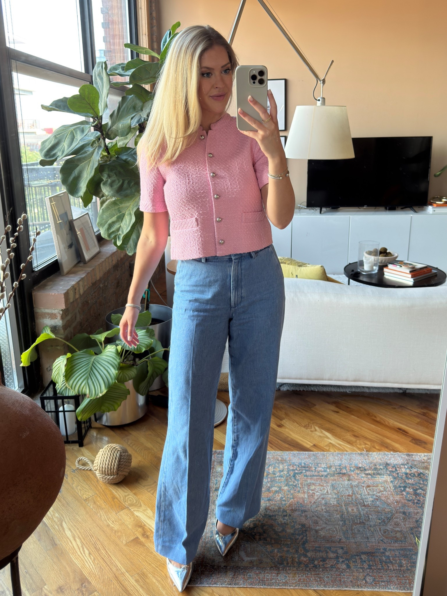 Barbie lady jacket giving casual Chanel.

Jacket: Derek Lam 10 Crosby
Trousers: Favorite Daughter
Shoes: Jessica Simpson

Workwear, ootd, outfit inspo, summer 

#LTKShoeCrush #LTKStyleTip #LTKWorkwear