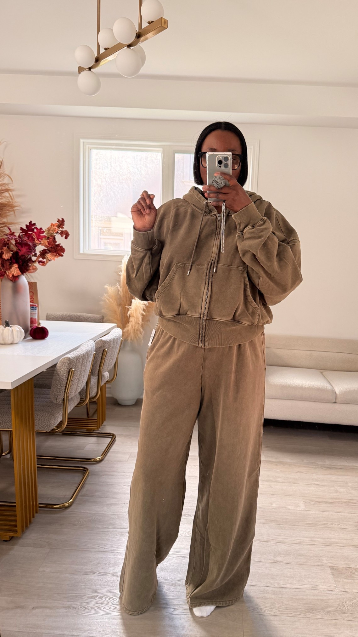 ✨ Cozy season uniform ✨
This set is giving comfort + errands + lounging all in one. Super soft, extra comfy, and perfect for everyday wear.

Linked the exact set for you, both the hoodie and wide-leg pants 🤎

For reference, I’m 6’0” and I ordered the set in XL Tall — and the fit is spot on. 🙌🏾 Tall girl friendly ✅

#LTKstyletip #LTKcurves #LTKcanada