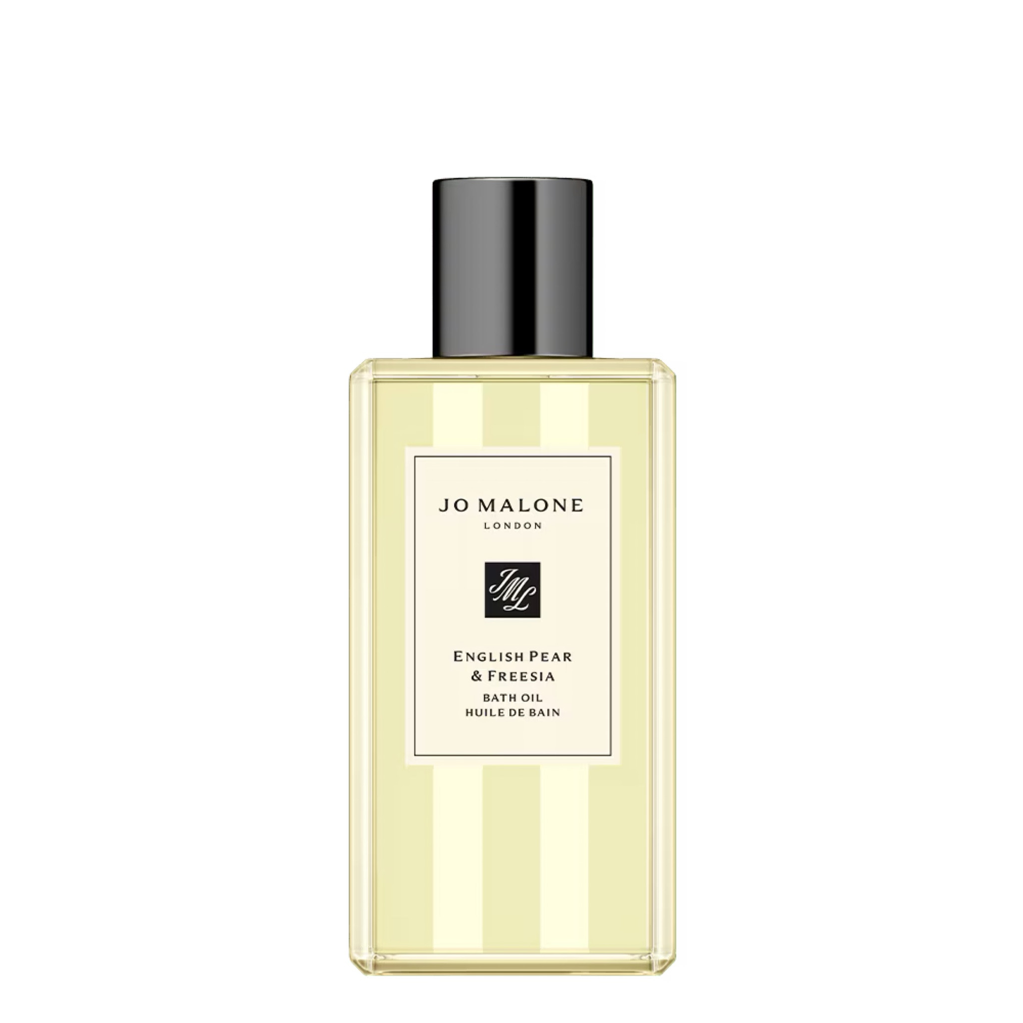 This is one of my fav jo malone scents!! Smells soo gorgeous😍perf for a self care winter night x