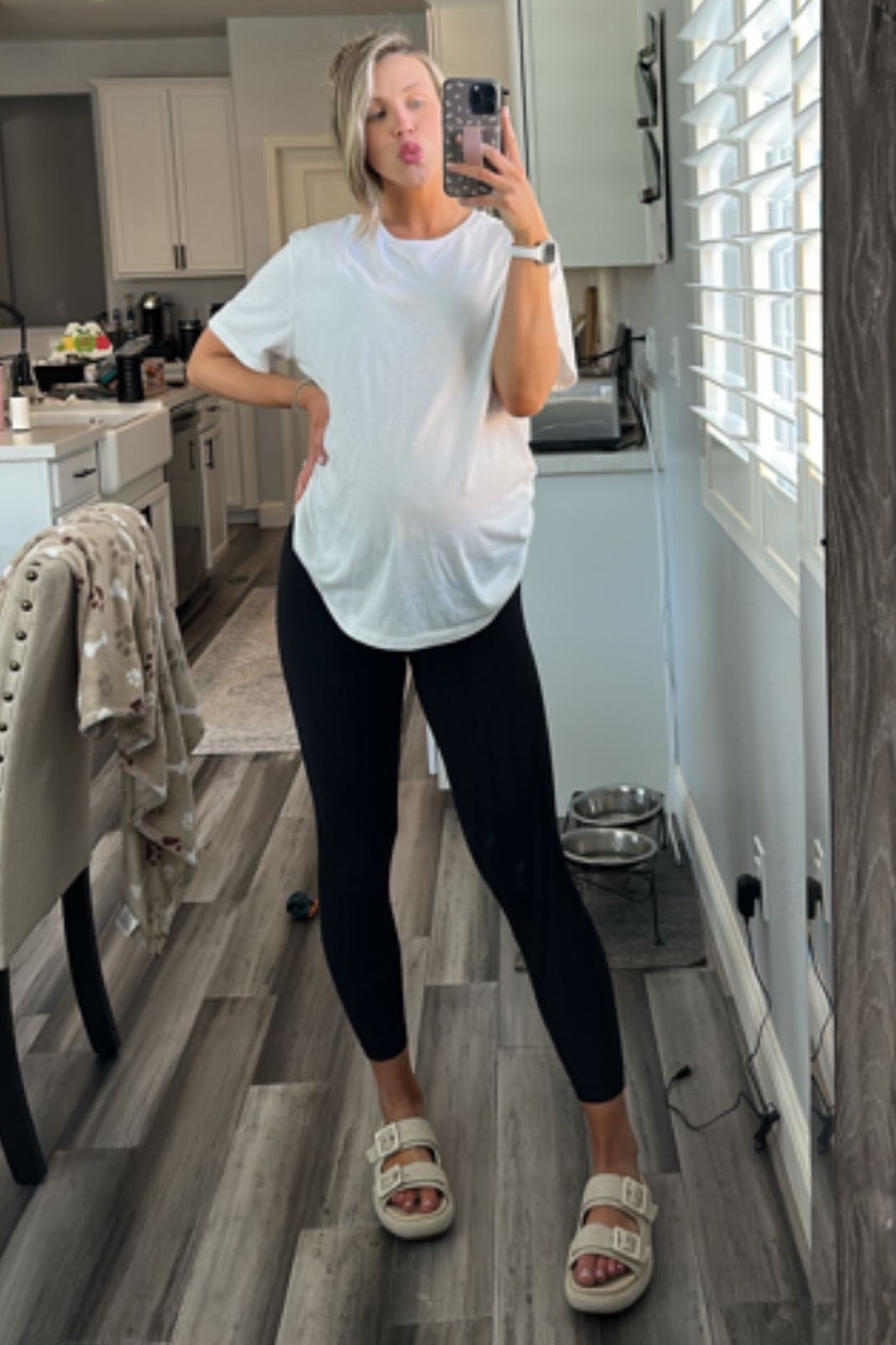 Casual end of pregnancy outfit 😂

#LTKstyletip #LTKbump