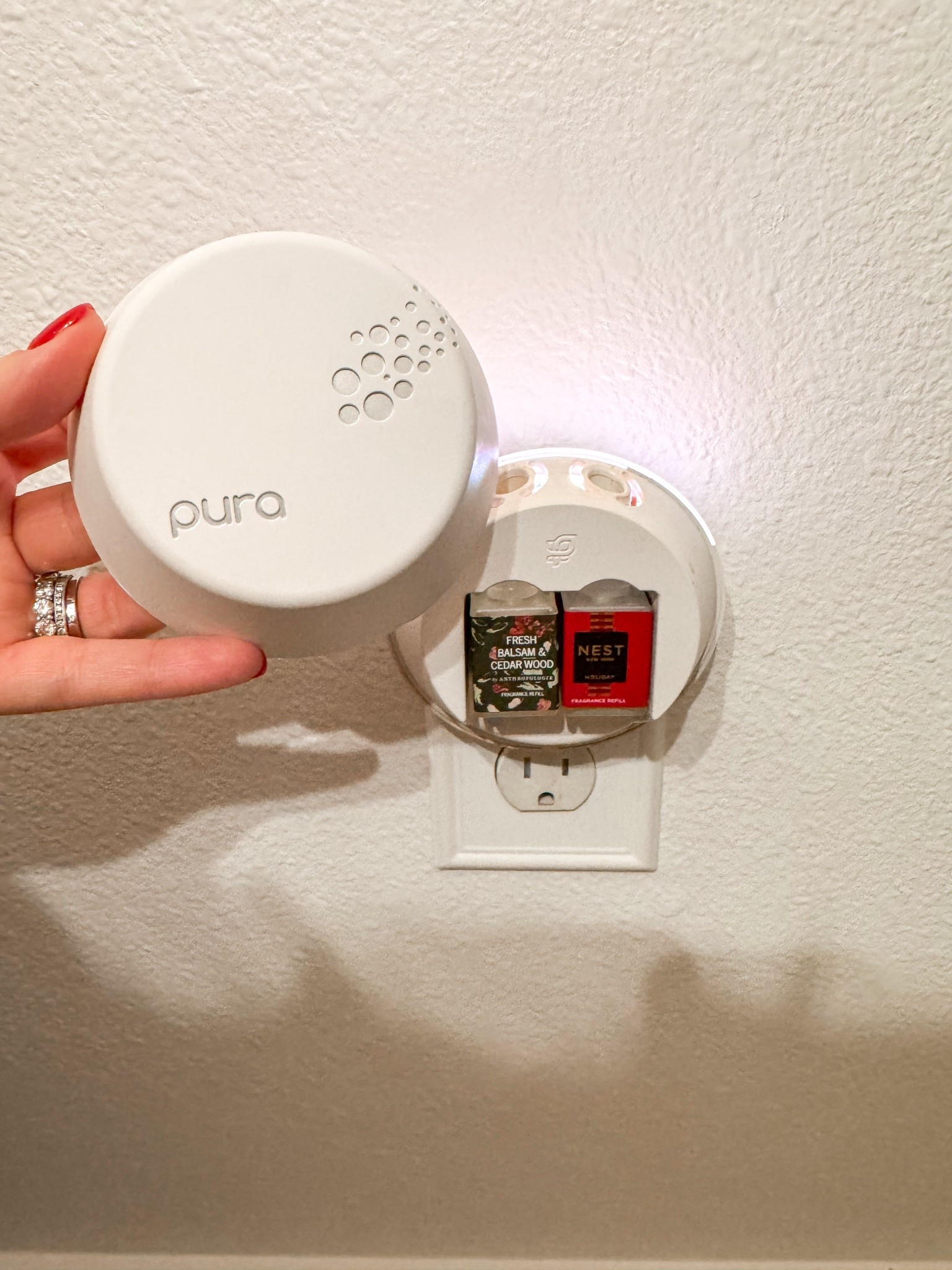 Pura home diffuser on sale!
Home favorite! These are my favorite Christmas scents for the house! 

#LTKHome #LTKGiftGuide #LTKSaleAlert