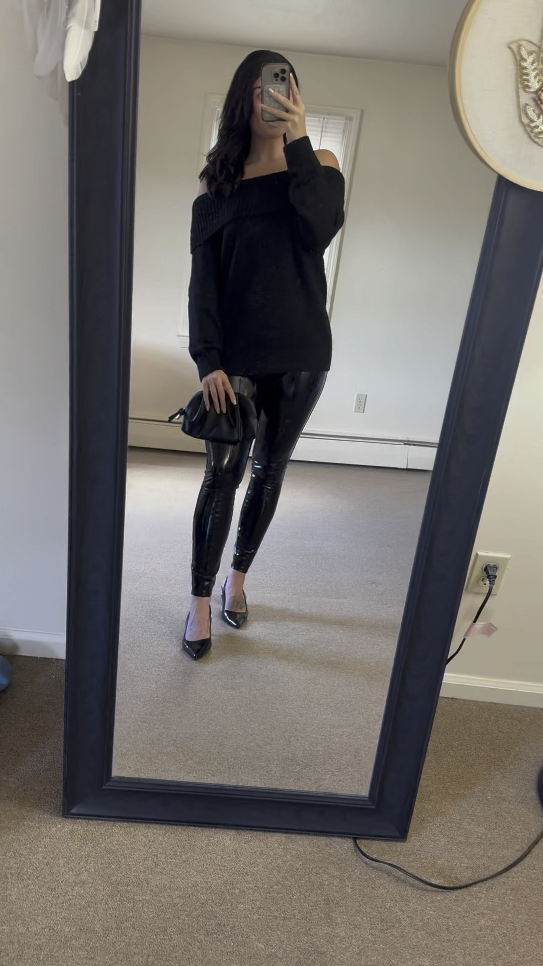 Restyling as many items in my closet this year as possible. These leggings are a winter must have

#LTKTravel #LTKBeauty #LTKSeasonal