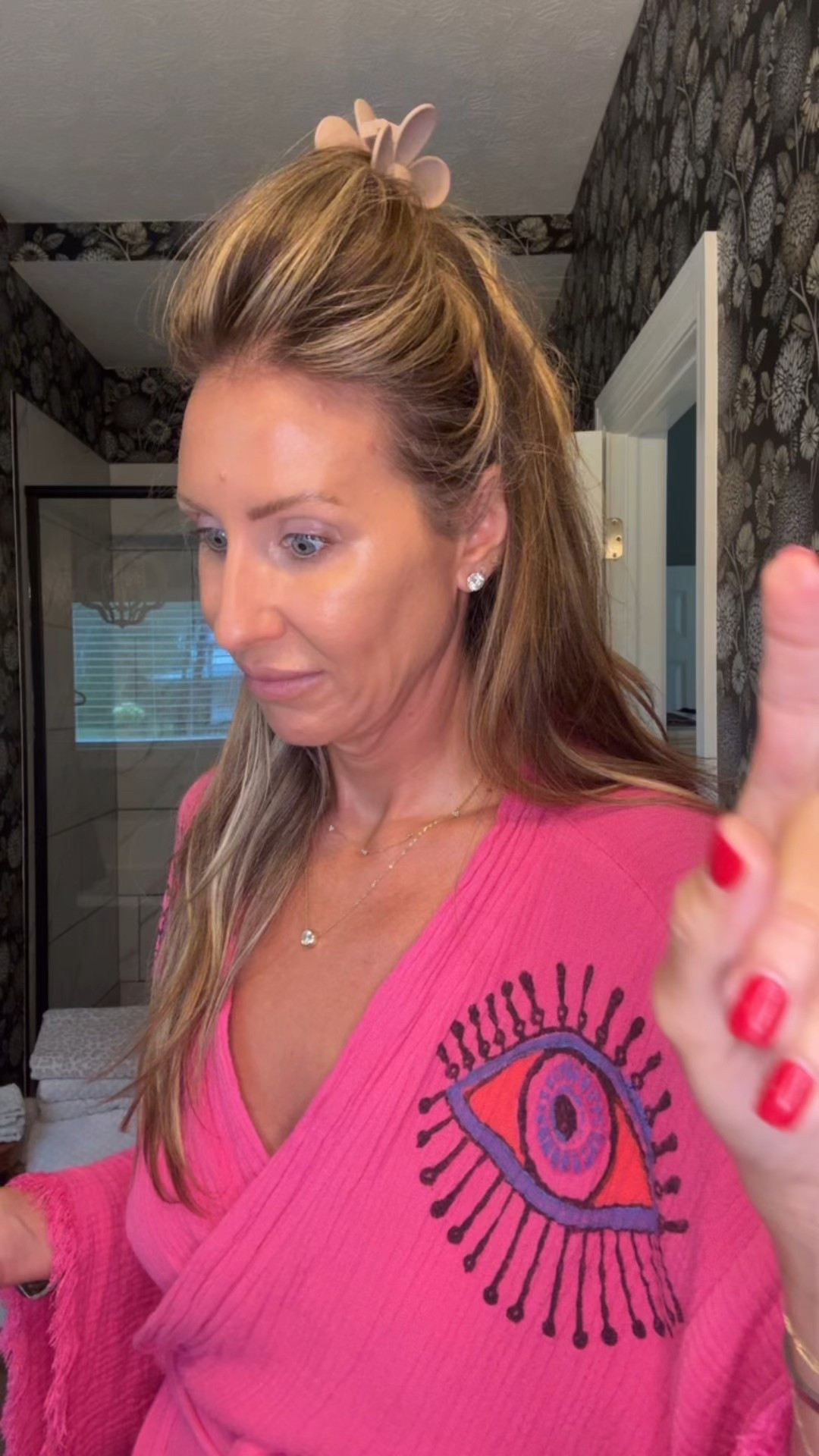 Amazon robe and today’s face makeup


#LTKBeauty #LTKOver40 #LTKMidsize