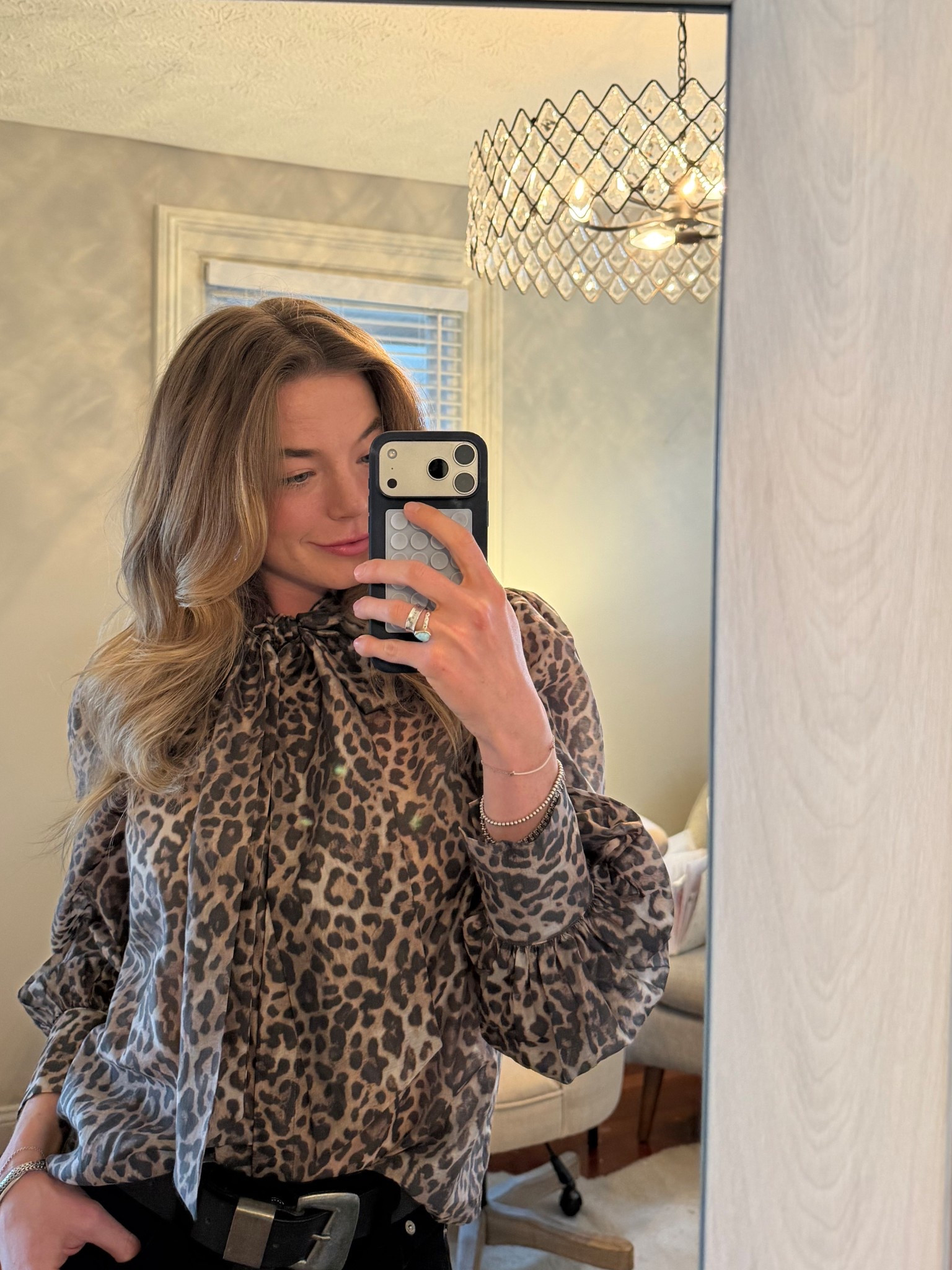 Family birthday dinner outfit

#LTKootd #LTKSeasonal