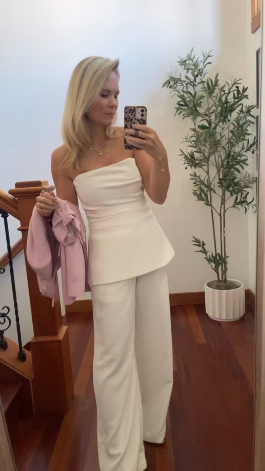 I seriously don’t think you could get any better than this outfit. Absolutely stunning top. I am in a size medium paired with the white birch Aritzia  lodge pants, which I absolutely love from Aritzia. They’re a size medium. They do run a little bit longer on me. I have 5 foot 2 1/2 but I like my pants a little long I would rather than be too long then too short And then added my pink Zara blazer that I haven’t worn yet with this outfit to pull off the perfect outfit for Easter and then my adorable Dior shoes and jewelry as well 

#ltkseasonal #ltkmomlife #ltkover40

#LTKmomlife #LTKootd #LTKdayinmylife