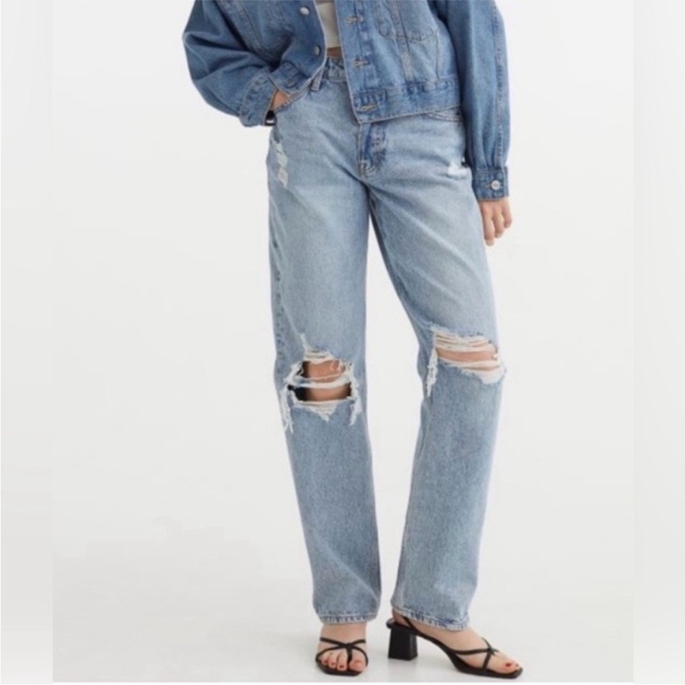 &Denim H&M 90s Boyfriend
High Waisted Distressed Jeans Size 6 NWT | Poshmark