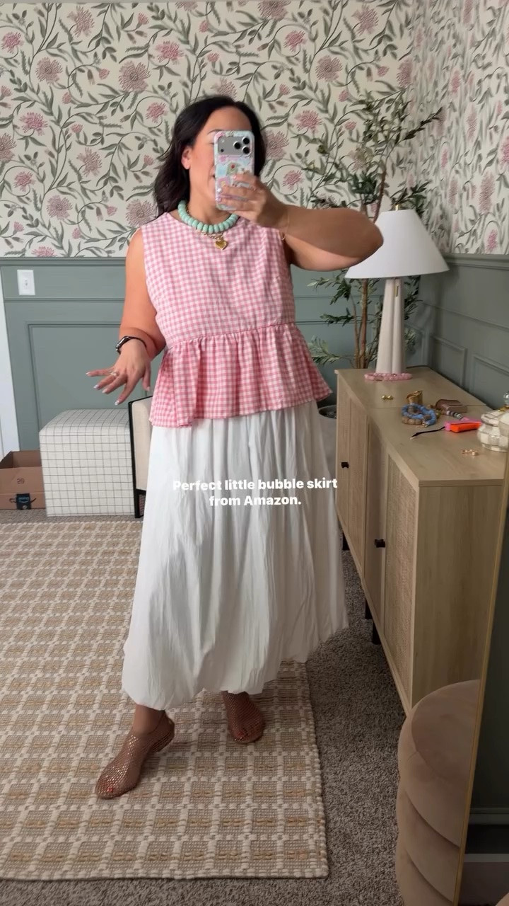 Perfect little bubble skirt from Amazon! Comes in tons of fun colors too 😍☁️🫶🏻

#LTKootd #LTKMidsize #LTKBeauty