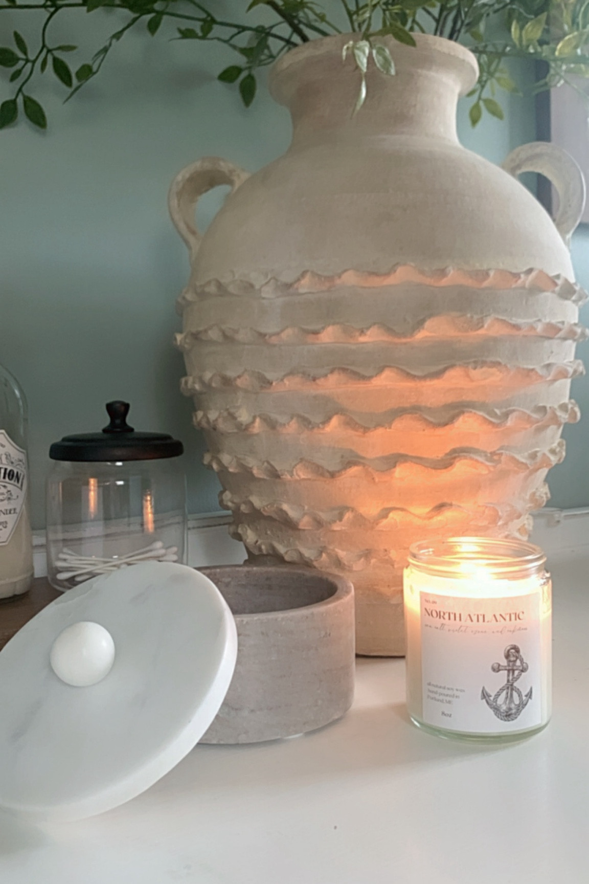 Bathroom Vanity Decor

Shabby chic bathroom, modern farmhouse bathroom, vases, marble, home decor, decor trends, candles, double vanity, bath, bathroom, decor, styling, home 

#LTKstyletip #LTKhome #LTKfindsunder50