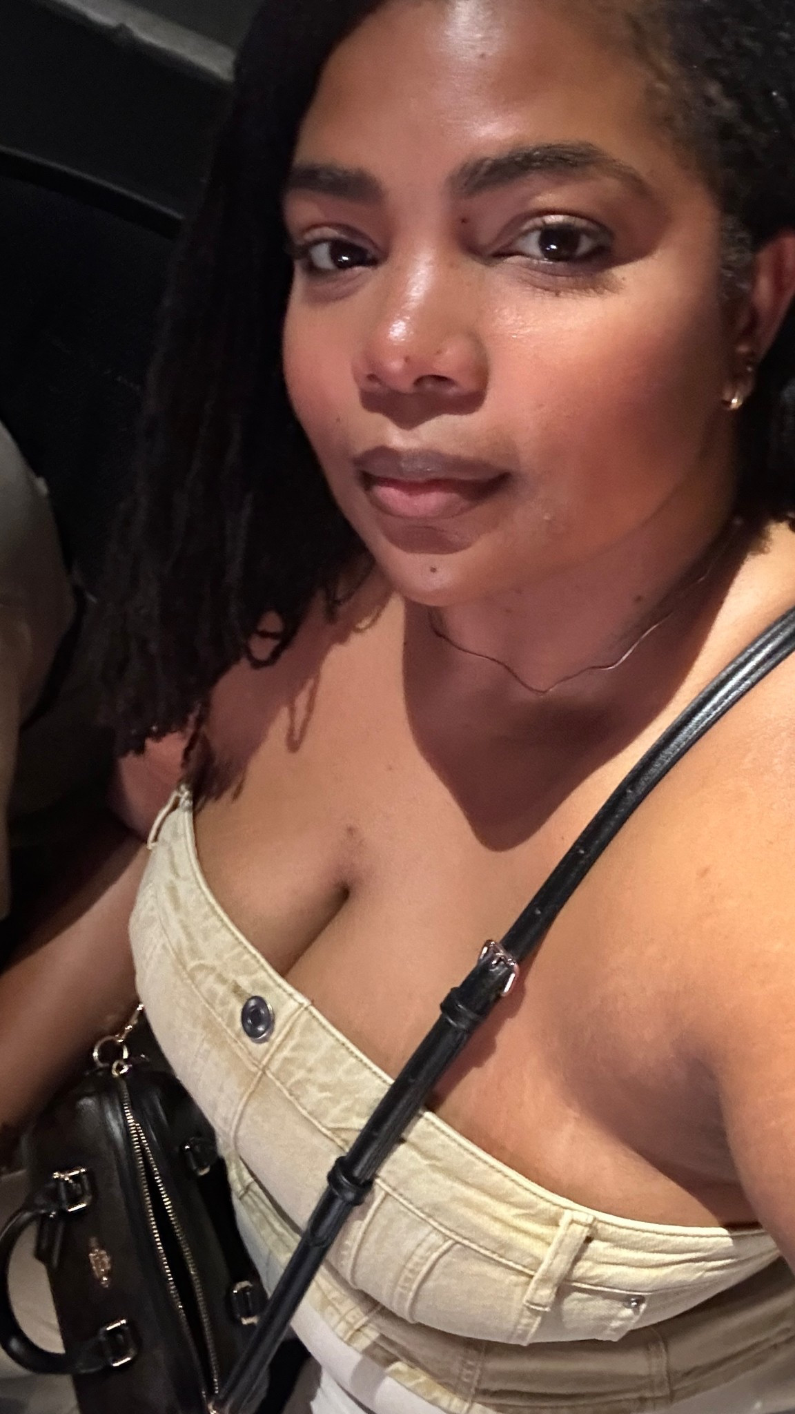 Sharing my favorite adhesive bra. I wear this every single summer and I have about three different colors. I go up two sizes for comfort. And

#LTKMidsize #LTKHome #LTKPlusSize