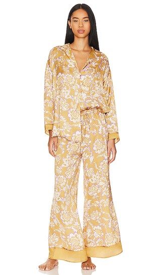 X Intimately FP Dreamy Days Pajama Set in Golden Combo | Revolve Clothing (Global)