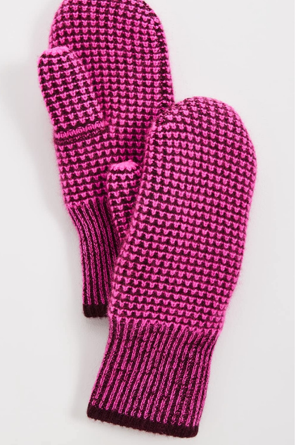 Statement gloves and a hat to match 🫂

#LTKHoliday #LTKGiftGuide #LTKSeasonal
