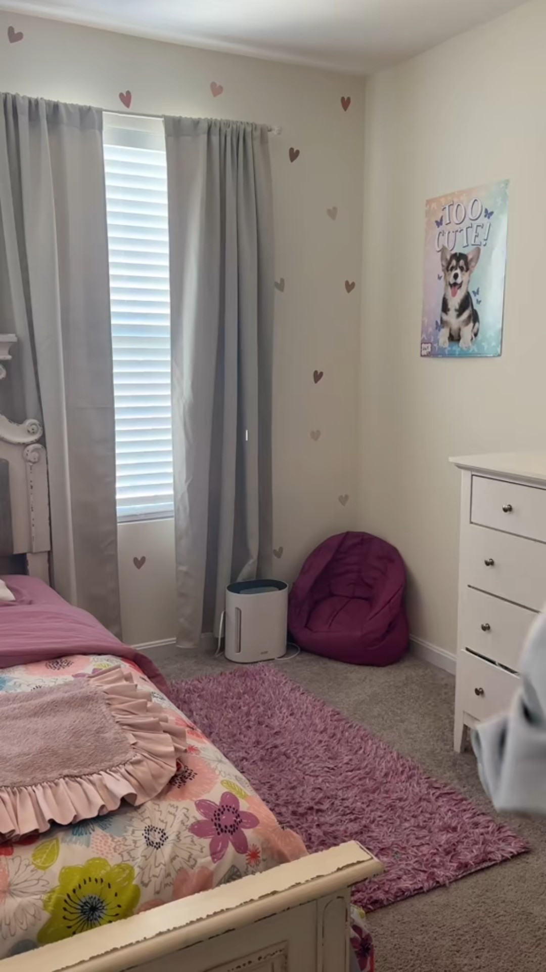 Wall decals and chair!

#LTKootd #LTKgrwm #LTKHoliday