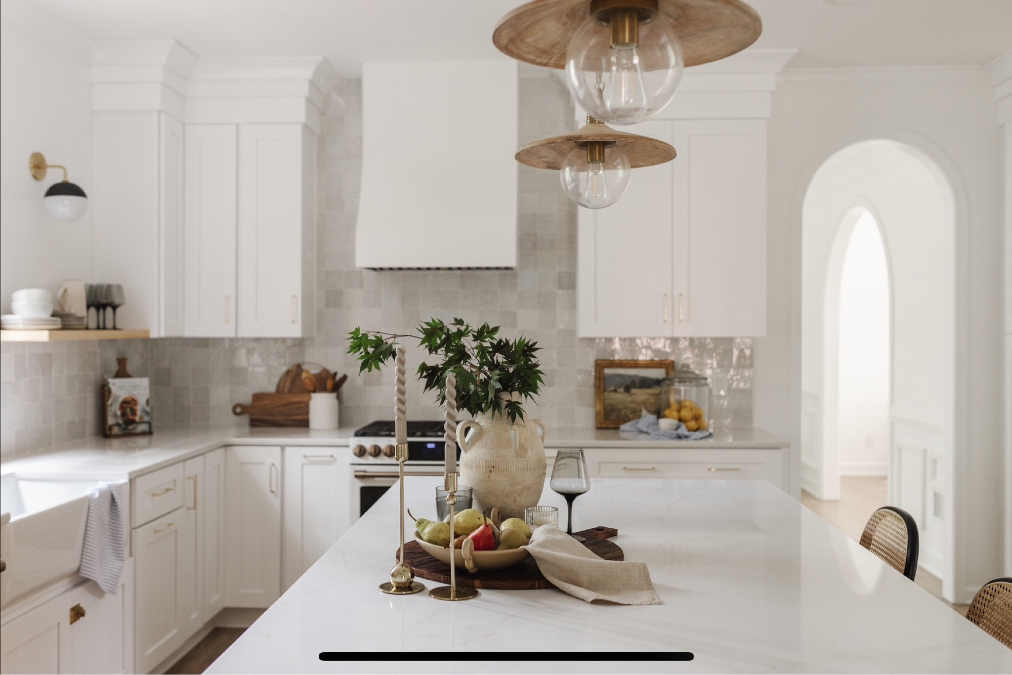 White dual color kitchen, kitchen decor, #neutralkitchen #kitchendecor home decor, cutting board, wine glass, white appliances

#LTKhome