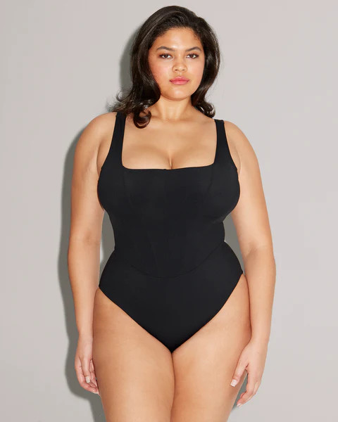 Seamed Squarey - Black | TA3