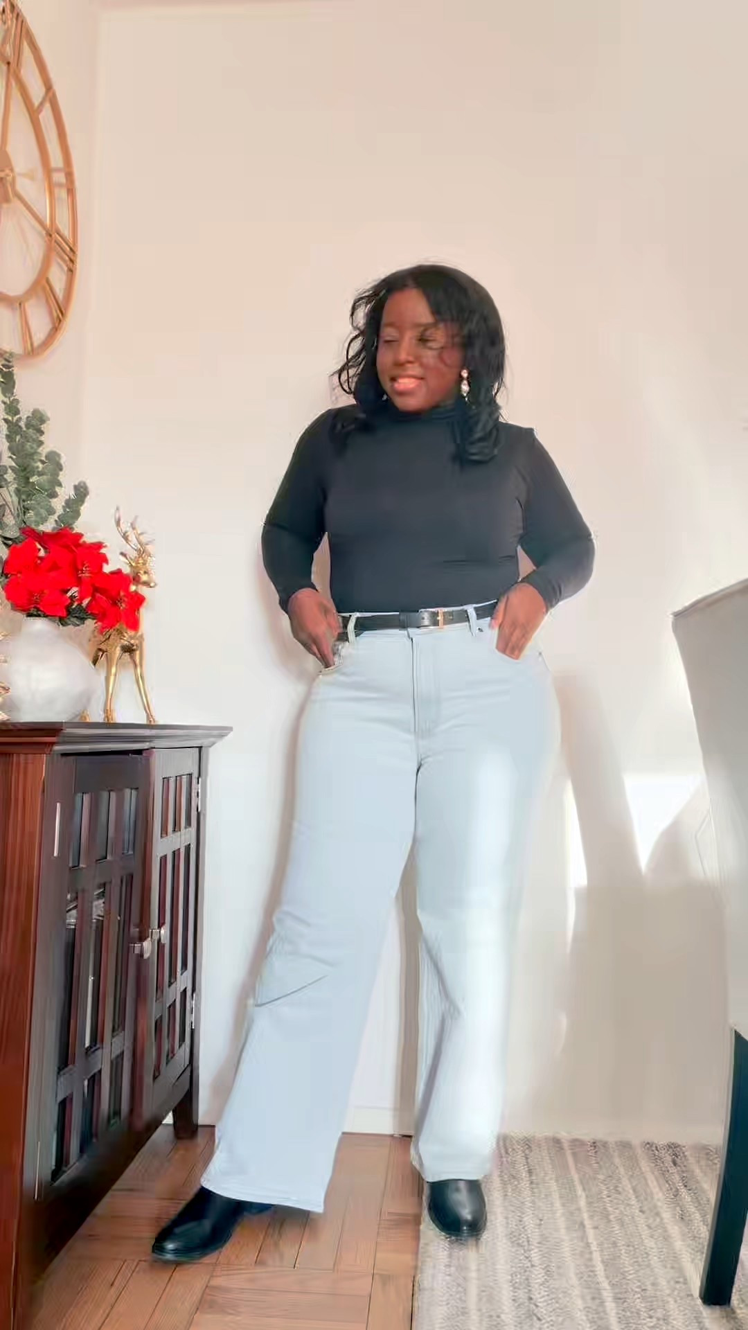 These Abercrombie 90s jeans are one of those closet staples that are super flattering, easy to style, and they go with everything.
Plus Abercrombie’s Winter Sale is on (20–50% off) I grabbed this pair for around $30. It’s the perfect time to stock up! 

Abercrombie 90s jeans, Abercrombie 90’s relaxed jeans, Abercrombie curve love jeans, straight leg jeans,everyday denim outfit,casual chic outfit,elevated basics, fall denim outfit,flattering jeans women,midsize denim, Abercrombie 



#LTKMidsize #LTKSaleAlert #LTKFindsUnder100