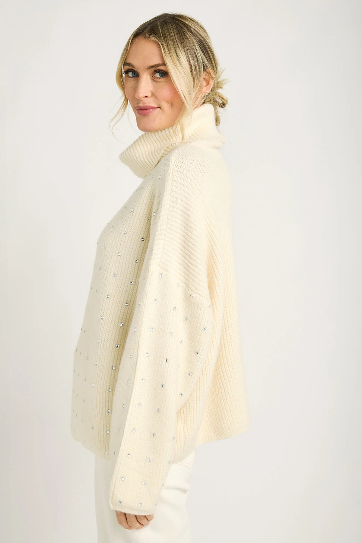 Fate Pearl Rhinestone Embellished Turtleneck Sweater | Social Threads