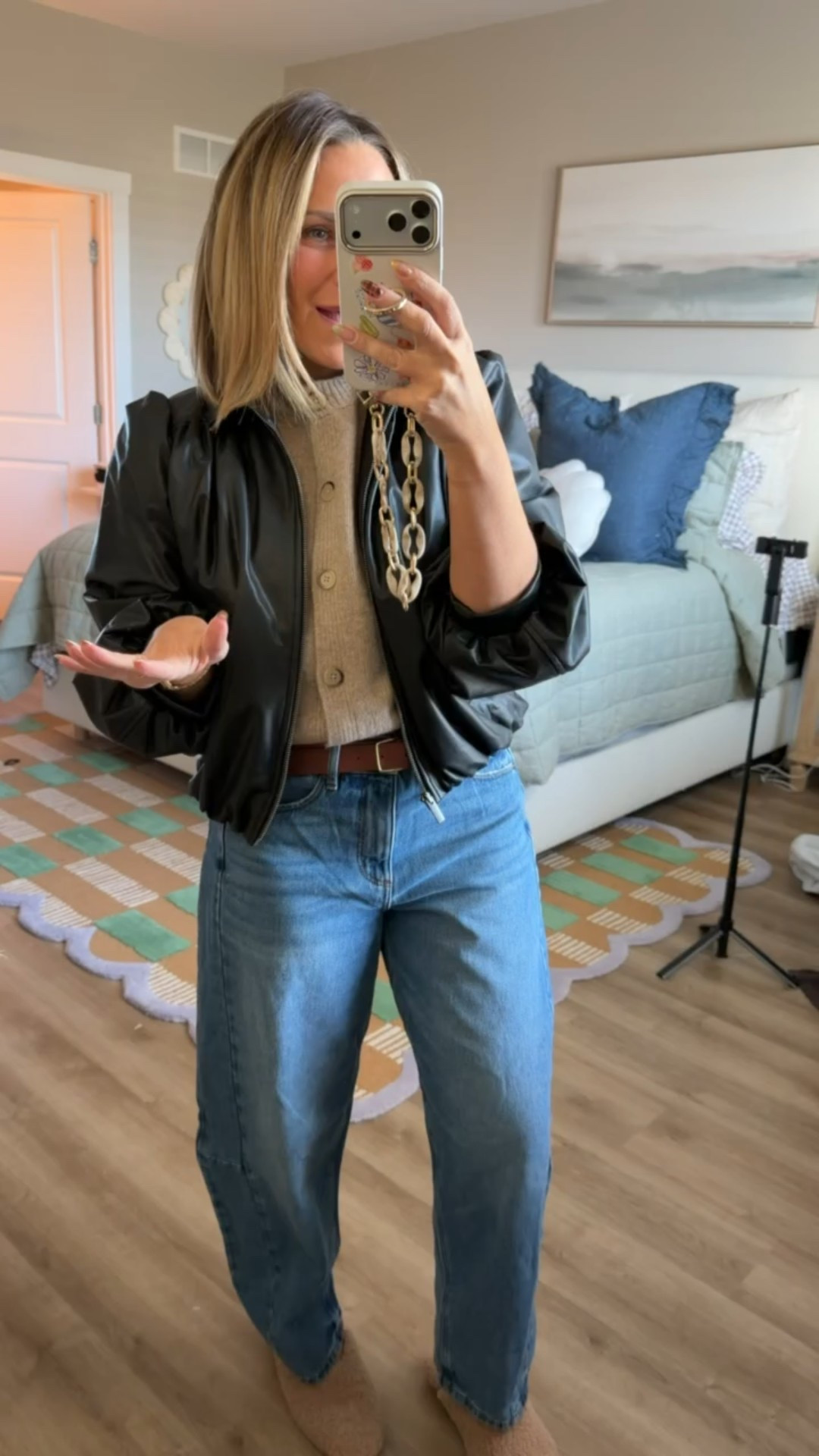 I own so much denim and these blew me away the second I put them on. The fit, the length, the comfort — everything is perfection. This is a buy them immediately situation before they sell out… they’re truly that good. 👖✨

women’s denim, jeans, trendy outfits, loft fashion, holiday ootd, holiday outfit 

#LTKPetite #LTKootd #LTKSeasonal