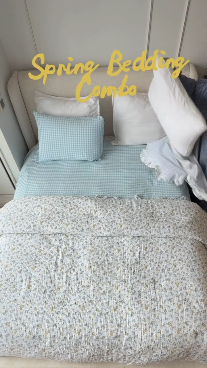 Sheet changing days make me so happy! Spring bedding is in full bloom! 🐇🧈🌸

#springbedding #beddingsets #beddingsheet