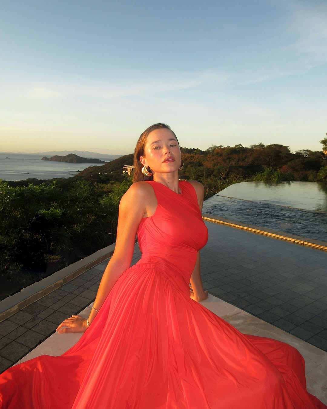 something about golden hour that makes everything feel a little more alive ✨ this dress felt like it was made for this moment 

 #LTKStyleTip