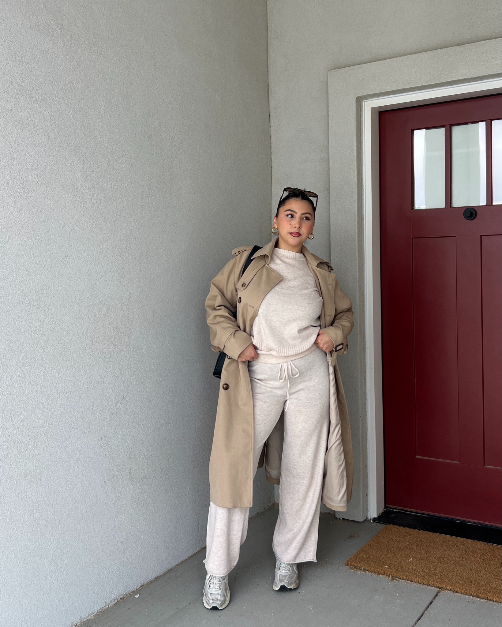 Wearing a size small in both the set and coat!🥹🤎✨

#LTKgrwm #LTKSeasonal #LTKootd