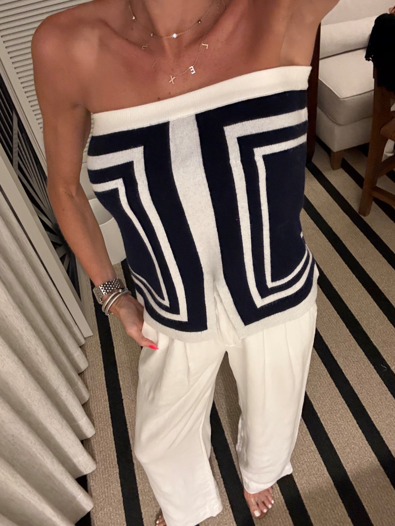 High end looking strapless knit top smallest size with white linen pants size 23 short. 
Vacation outfit idea 

#LTKTravel #LTKPetite