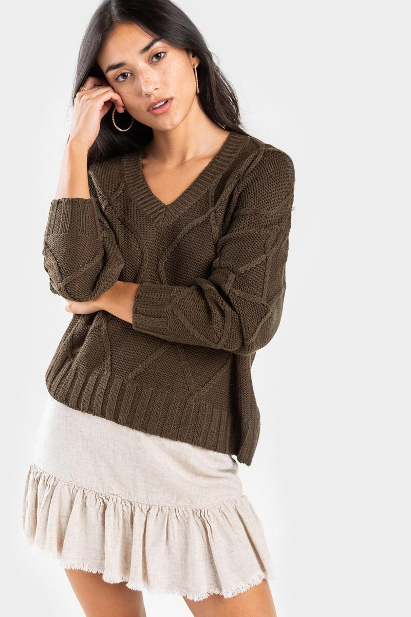 Gia V-Neck Cable Sweater | Francesca’s Collections