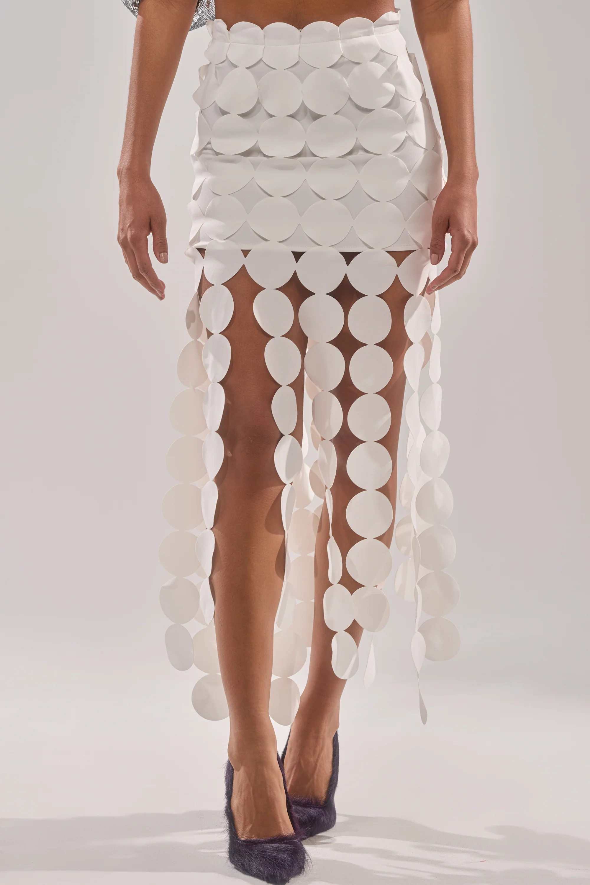 ROYALTY CIRCLE CUT OUT MAXI SKIRT | AKIRA
