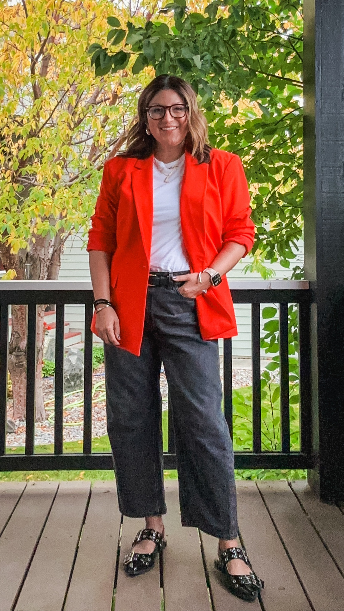 Teacher OOTD. Red open edit blazer (XL), Abercrombie tee (L), Madewell barrel jeans (31), J. Crew belt (L), Steve Madden greya slingbavks 

#LTKMidsize #LTKOver40 #LTKStyleTip