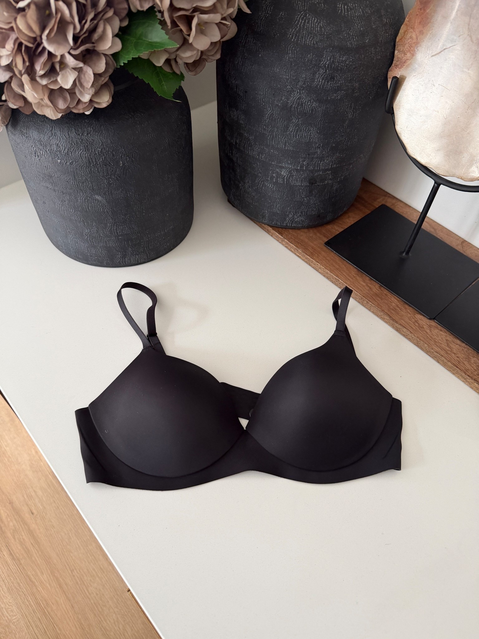 EBY Black Pain Free T-Shirt Bra 
