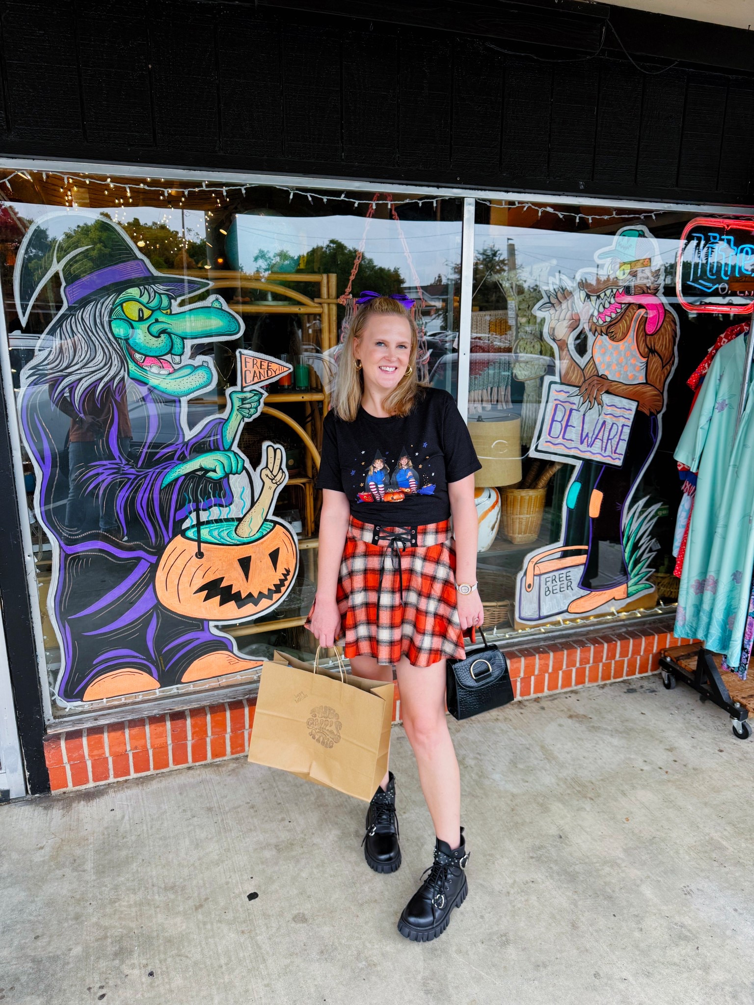 Double Double Toil and Trouble look 💜

