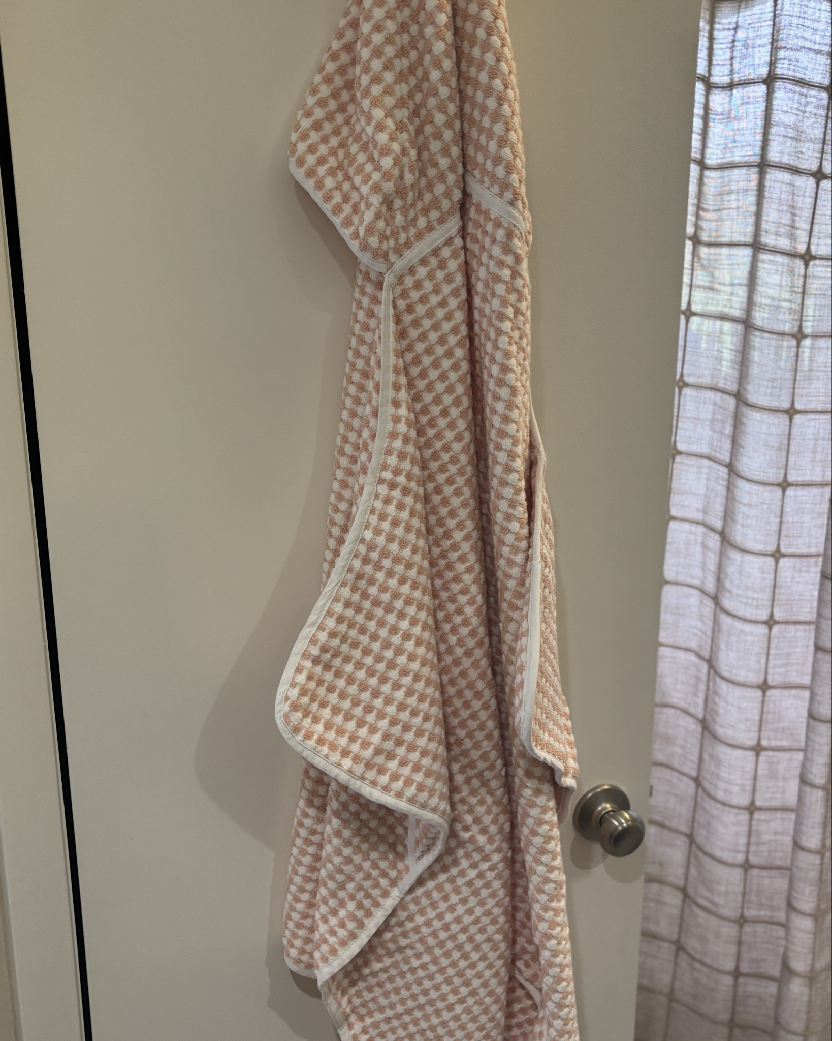 This towel is the perfect find! Snuggly soft and large enough to comfortably wrap around my little without sacrificing the details like a hood, that I loved on her baby towels! Also available in blue! 

#LTKKids #LTKFamily