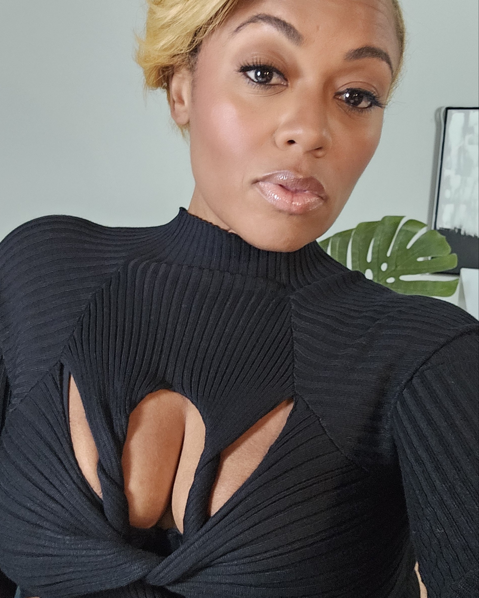 Love this dress. Shop these looks.

https://shopmicas.com/products/mcwkd2212080029?currency=USD&variant=43570353012952&utm_source=google&utm_medium=cpc&utm_campaign=Google+Shopping&stkn=4aea074dcaf9&srsltid=AfmBOorCNdhnU0jsmziHd3XQquVHQn_i1utOZu6Bm-Di2KuSWHWAHqtOxvo&com_cvv=8fb3d522dc163aeadb66e08cd7450cbbdddc64c6cf2e8891f6d48747c6d56d2c