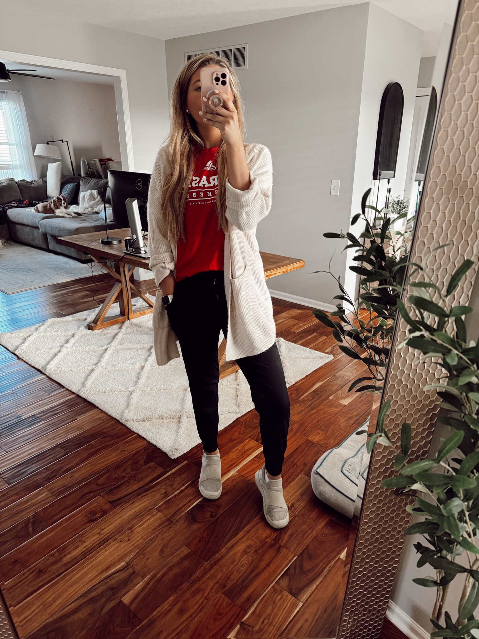 comfy day in the office 

#LTKfitness #LTKfindsunder50 #LTKfindsunder100