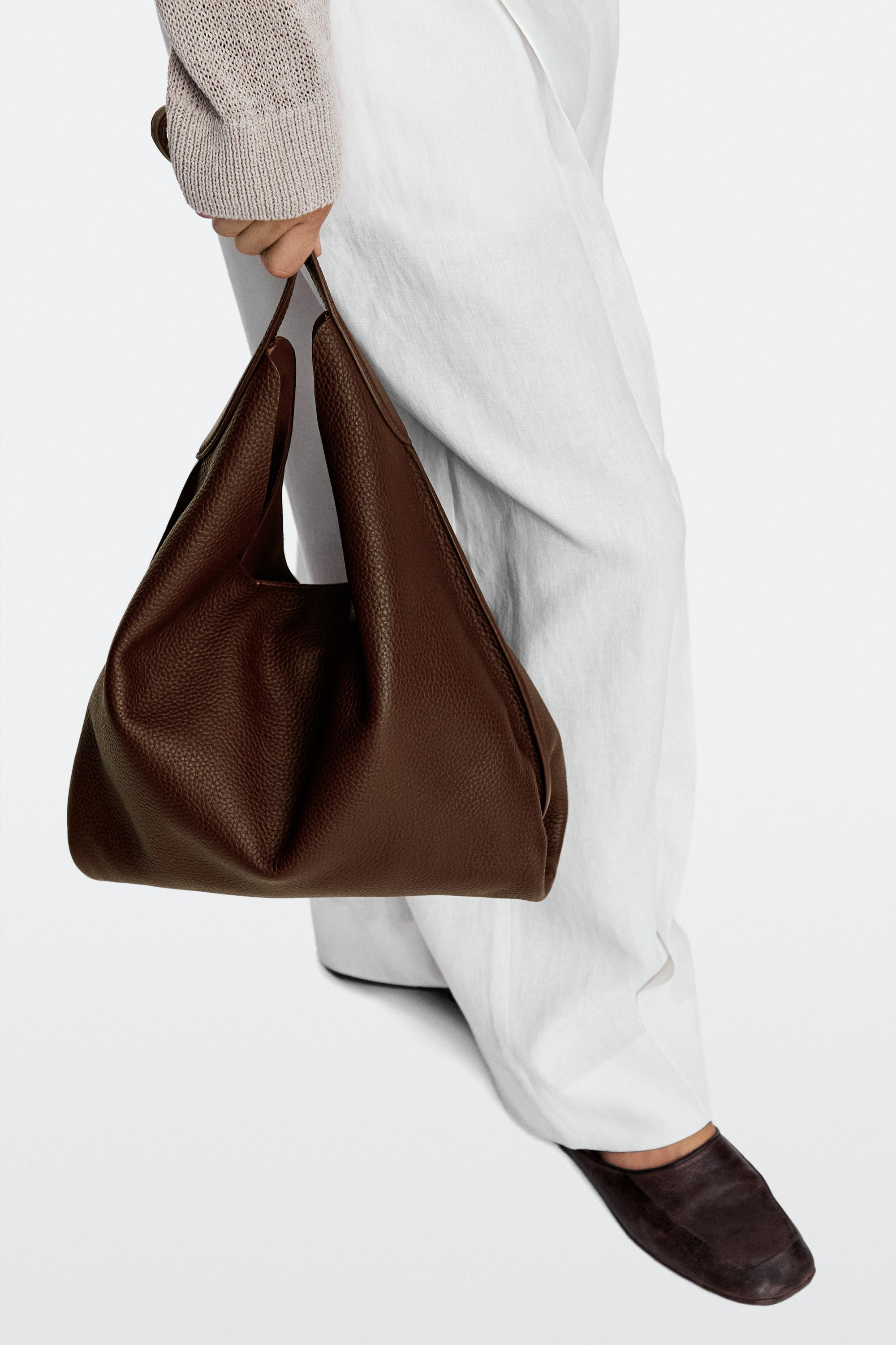 Medium nappa leather shoulder bag | Massimo Dutti UK