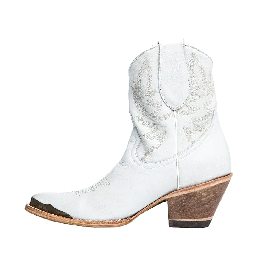 Women's Western Cowboy Ankle Boots Short Cowgirl Boots with Classic Embroidered Slip On Pointed T... | Amazon (US)