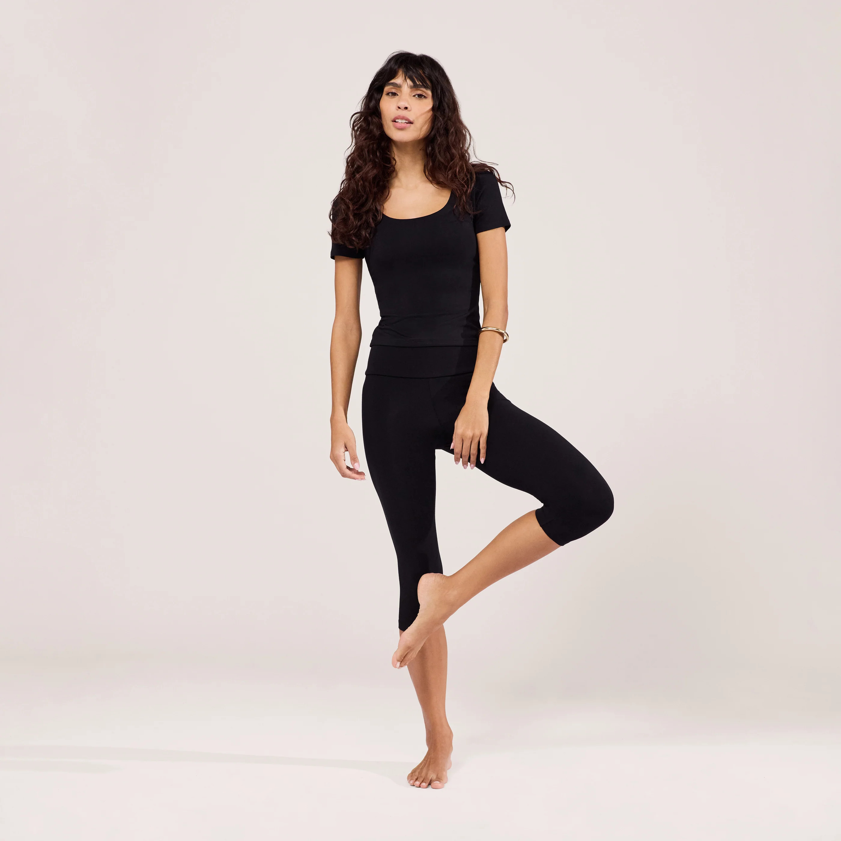 Capri Lightweight Leggings | Black | LOVALL