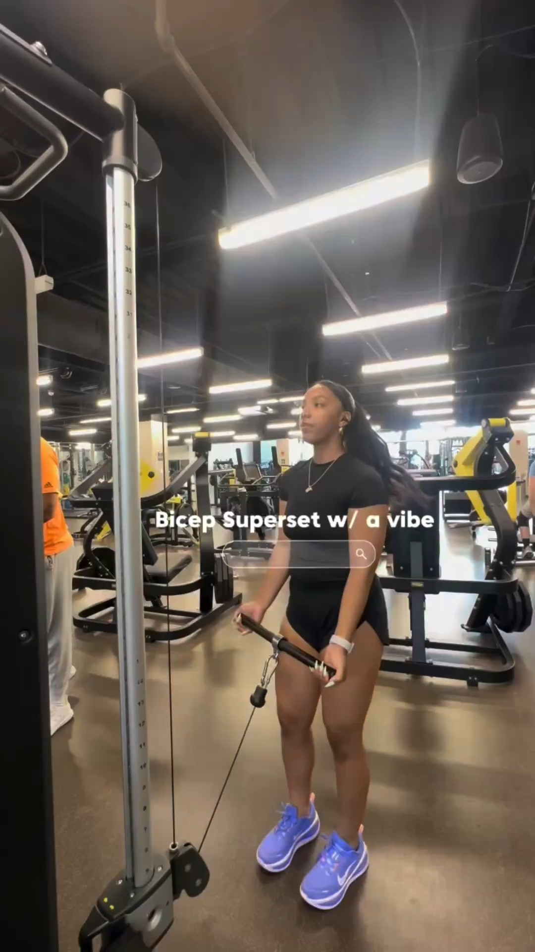 Let’s take it back with the song choice for today. 
Can we admit that the Carter 3 was a time to be alive? You just had to be there for the drop. This reminds me of my best friend @mo__blk 

Hit upper today and it was juicy. This is just one of the sets I did. Enjoy and vibe ✨

#comfortable #gym #upper #superset #nike