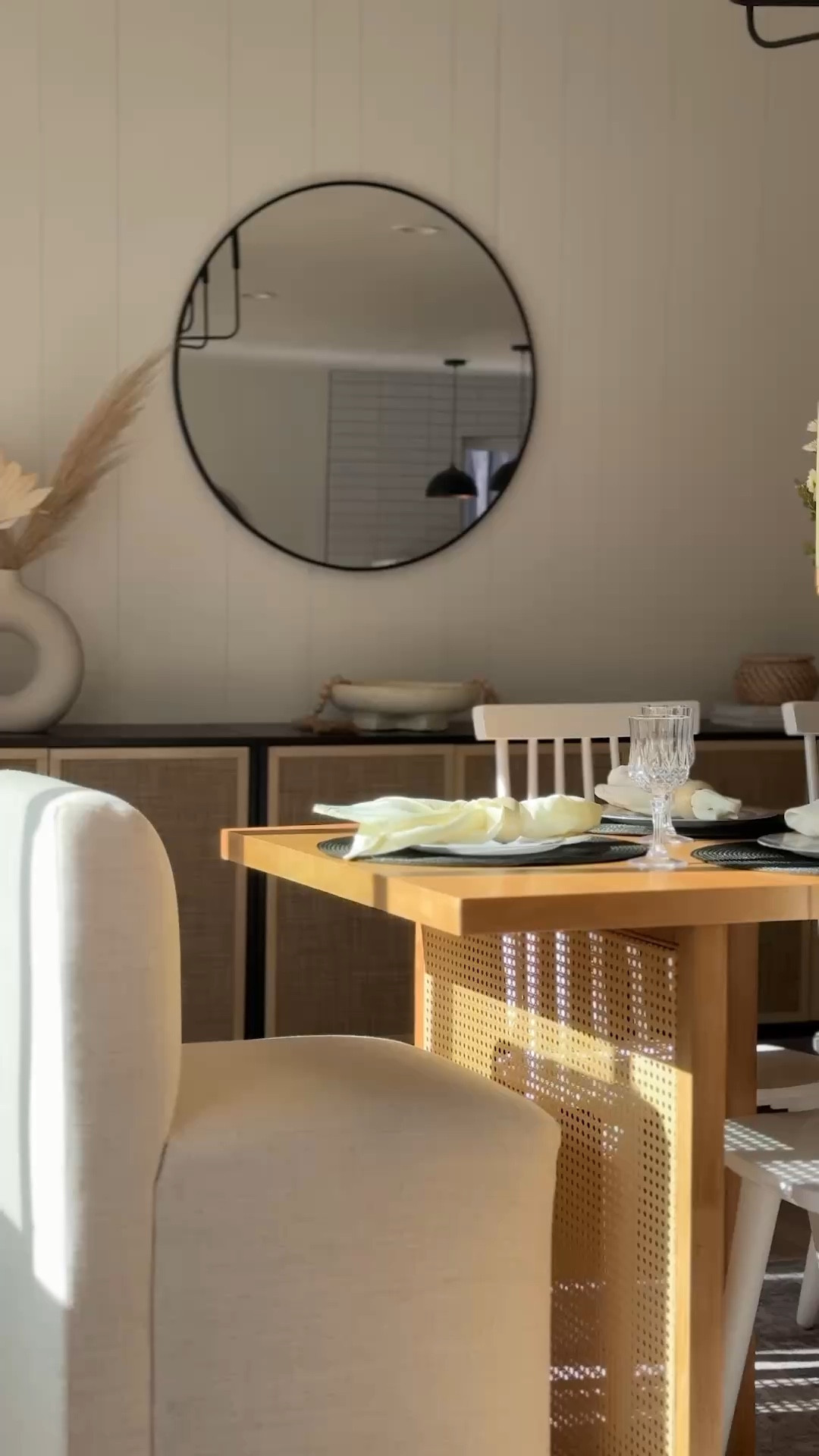 The most gorgeous and budget friendly dining table + chairs

#LTKSaleAlert #LTKHome #LTKStyleTip