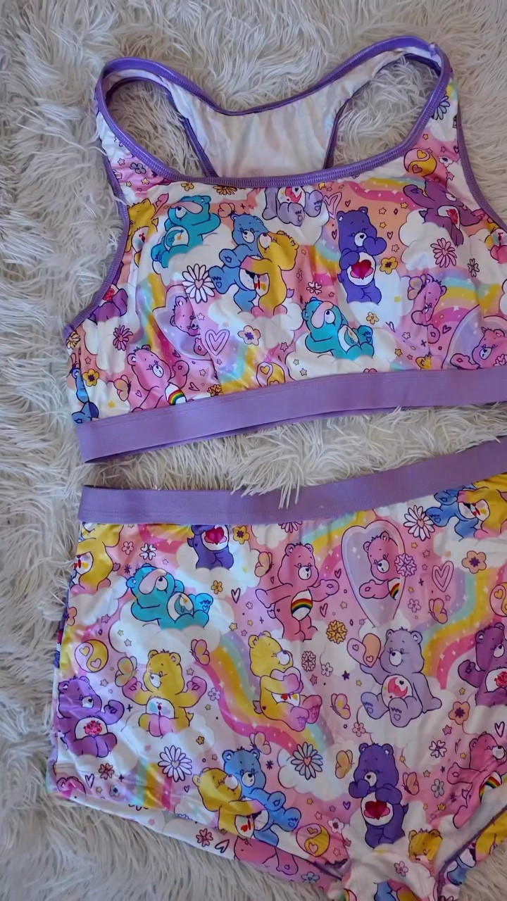 adding some extra cuteness into my life with the SHEIN X Care Bears collab 🧸✨ 

i don’t think i was ready for how cute this drop actually is… everything just feels so fun, colourful and very spring-coded 🌈

it’s giving soft, nostalgic energy but still wearable - like pieces you can actually style day to day, not just look at. perfect if you want to add a bit of personality and colour into your wardrobe going into spring.

it’s also such a good mix of pieces - from t-shirts and pyjamas to cosmetic bags and even a hair towel, so it’s not just outfits, it’s a full cute lifestyle moment 🧸✨

honestly such a feel-good collection, it just makes your outfits a little happier 🥺

your spring era starts with “Care Bears” on SHEIN!
🔎 search ‘Care Bears’ 🧸 for ✨10% off this collab with no minimum purchase✨



#LTKgiftguide #LTKspring #LTKhome