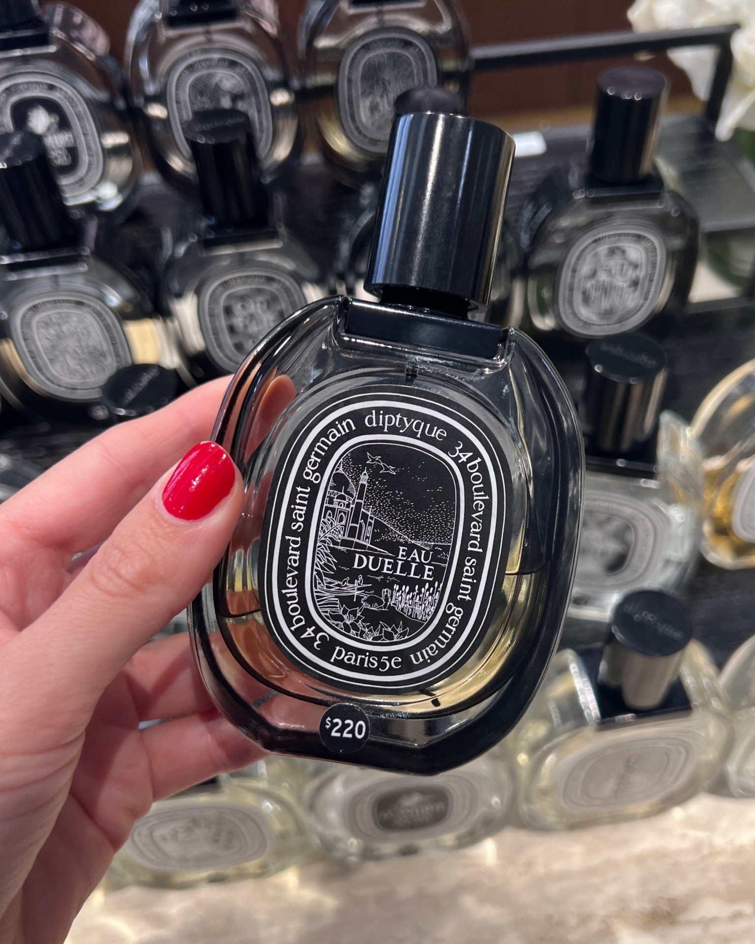 A gorgeous vanilla scent 

#LTKbeauty #LTKHoliday #LTKSeasonal