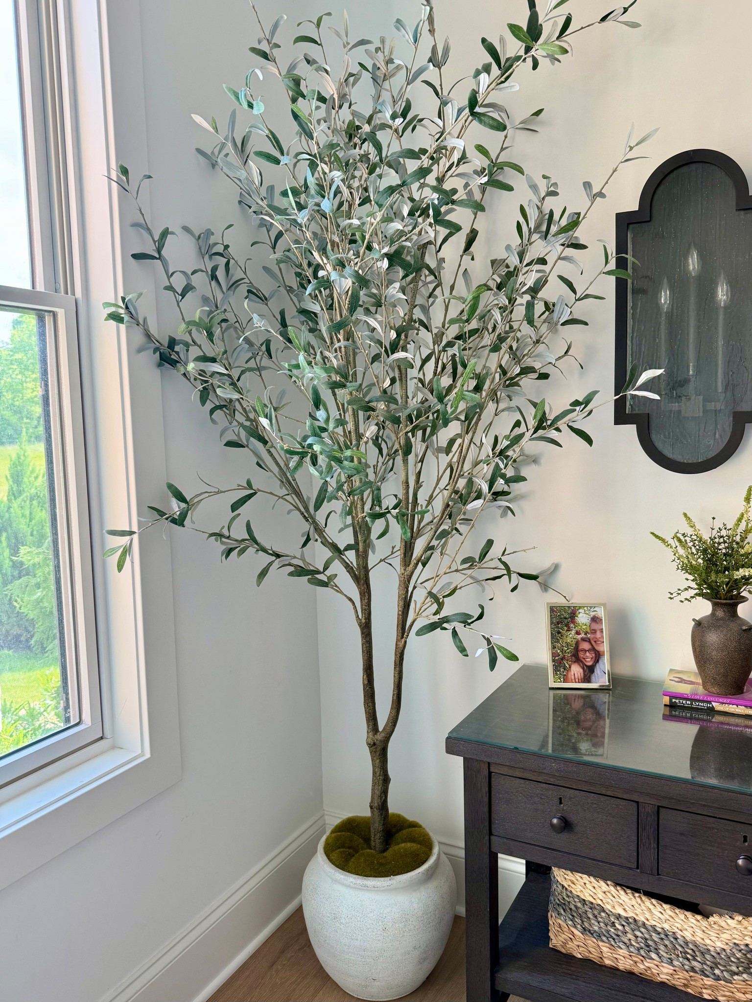 perfect faux olive tree on sale! 🙌

#LTKSeasonal #LTKSaleAlert #LTKHome