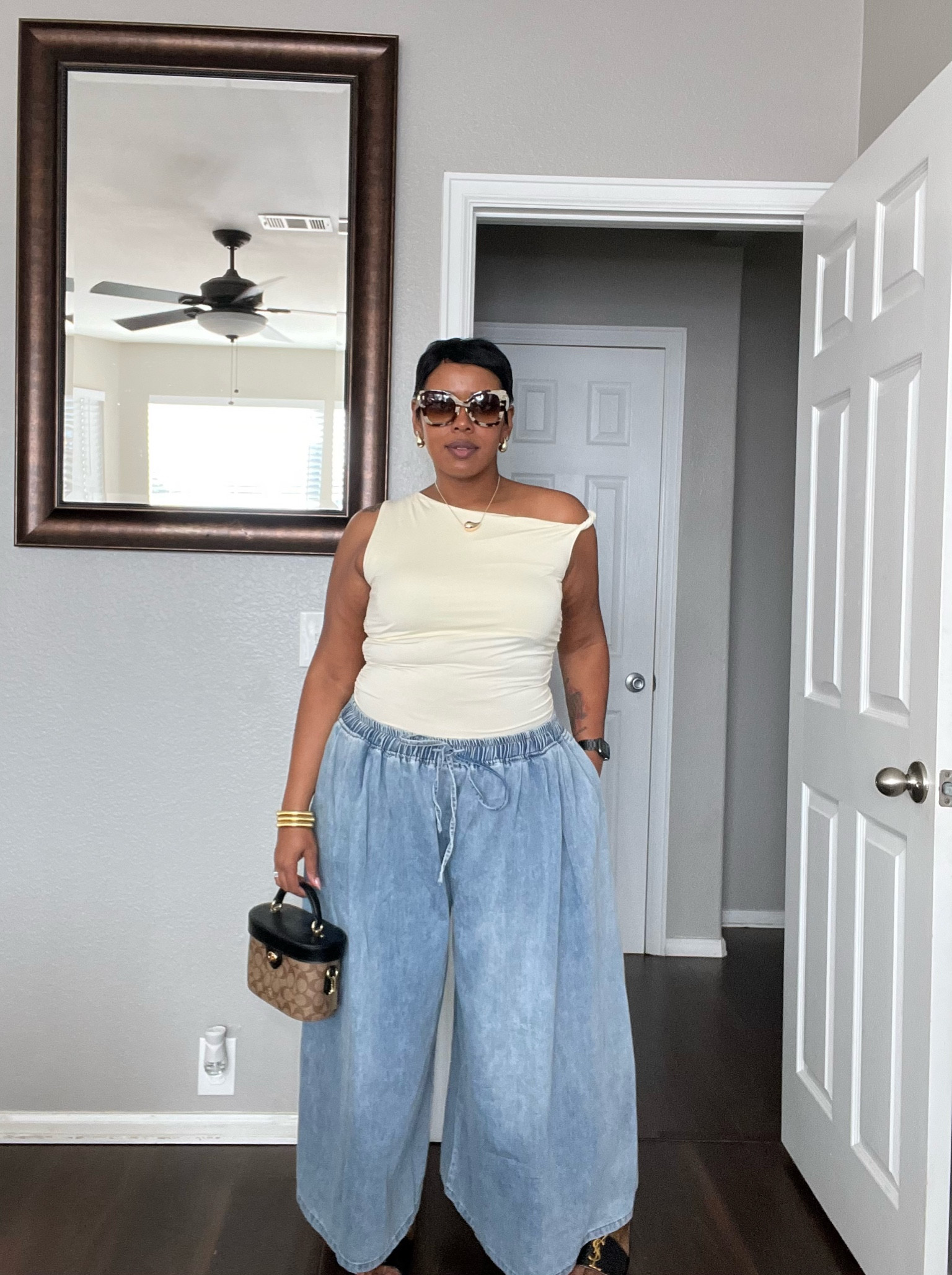 Casual chic wear
.
.
.
4th of July outfit
Travel outfit
Summer outfitt

#LTKStyleTip #LTKMidsize #LTKSeasonal