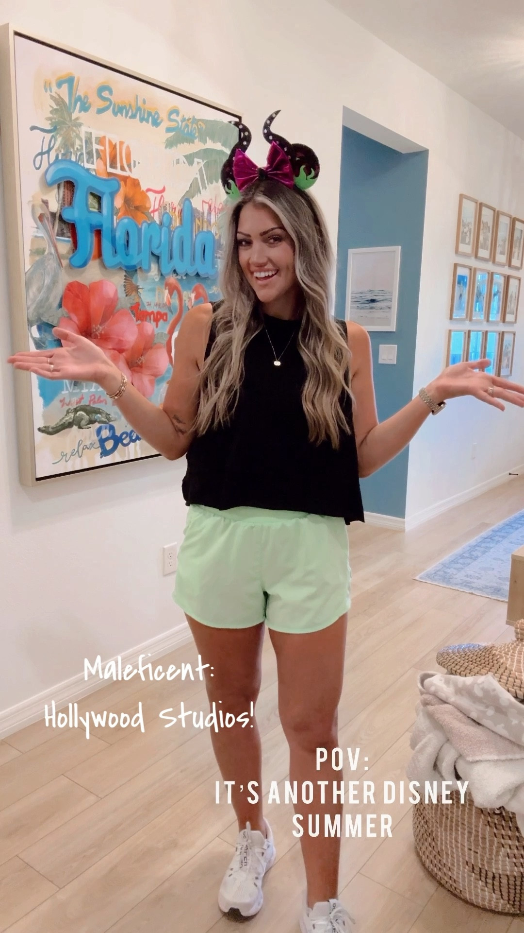 Disney outfit ideas 🫶🏻✨
I’m wearing a small in everything but a M in sports bras and M in the orange romper //

Disney outfits 