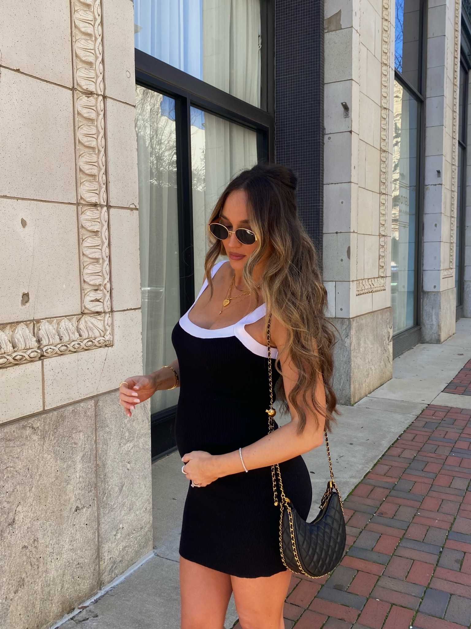 24 weeks of me and you 🫶🏼 best mini from @lulus - will carry my thru the next few months! #lovelulus #luluspartner