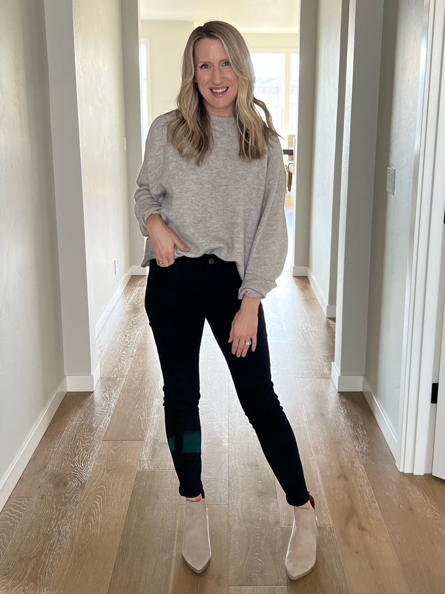 High waisted black denim jeans are my go-to for work. These are super comfortable and pair well with everything! #highwaisted #blacldenim #blackjeams

#LTKunder50 #LTKworkwear #LTKunder100