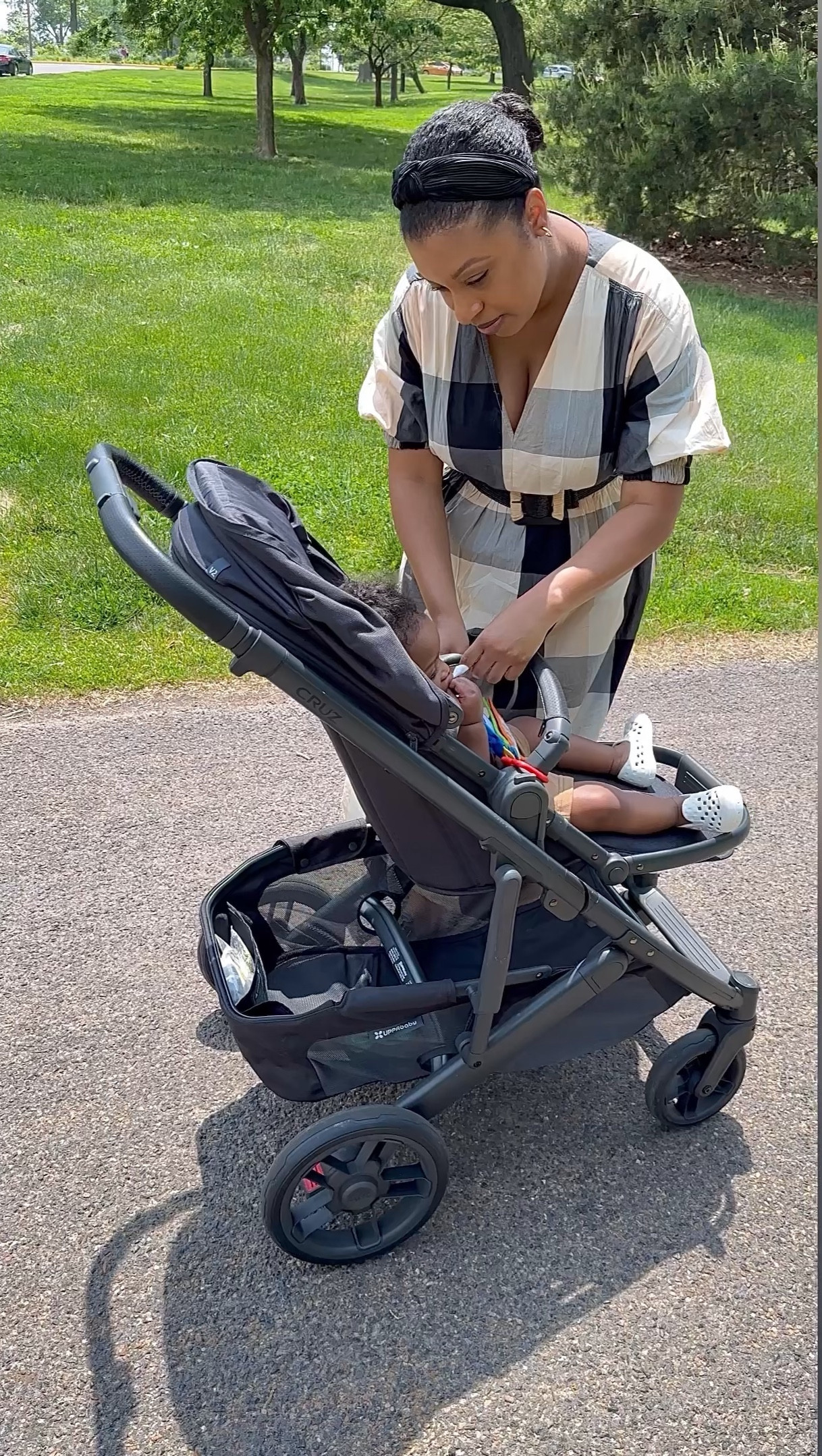 The Vista Cruz is the best stroller hands down and makes a great baby shower, Mother’s Day, or just family gift at all!

#LTKfamily #LTKGiftGuide

#LTKBaby