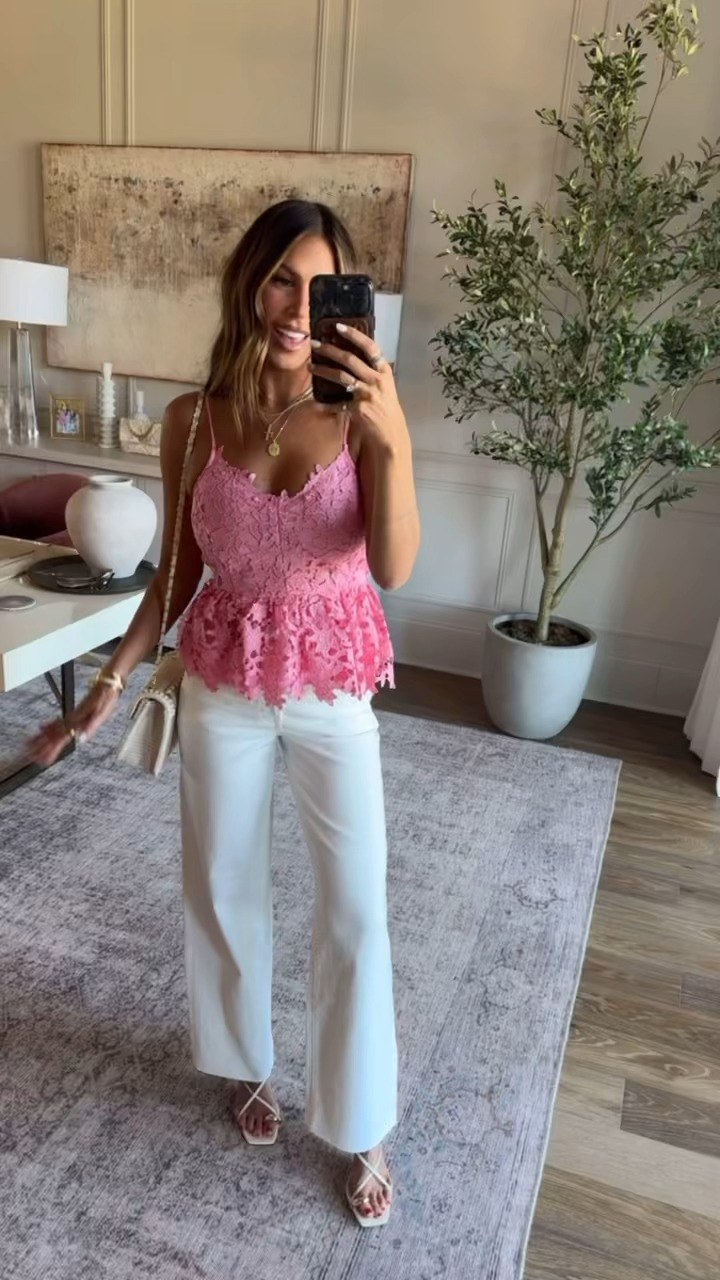 so ready for warm weather to wear this outfit!

use code hollie40 for 40% off 🩷

wearing a small top and 26 in denim 

 