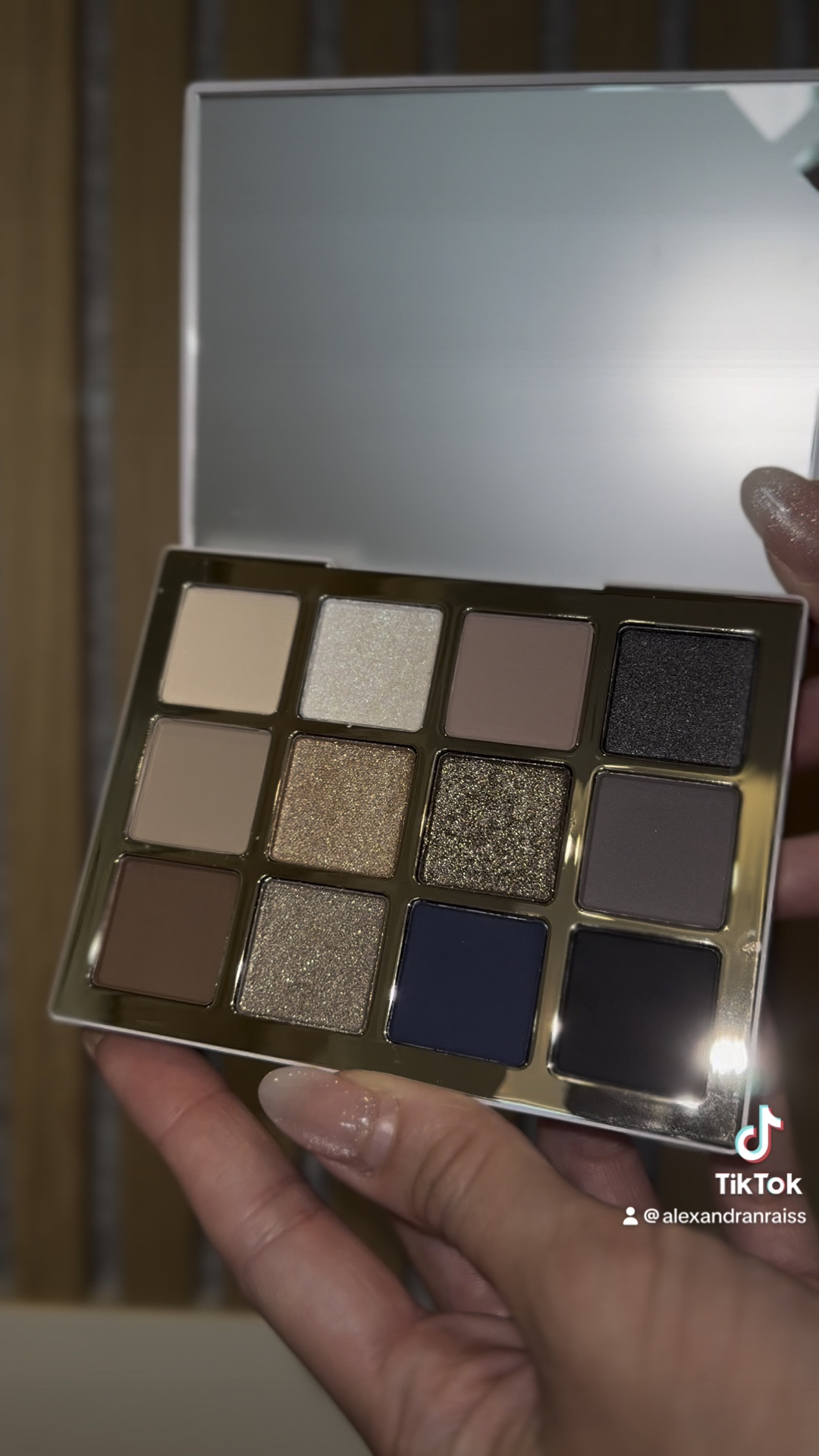 THE eyeshadow palette of the moment 

#LTKBeauty #LTKGiftGuide #LTKStyleTip