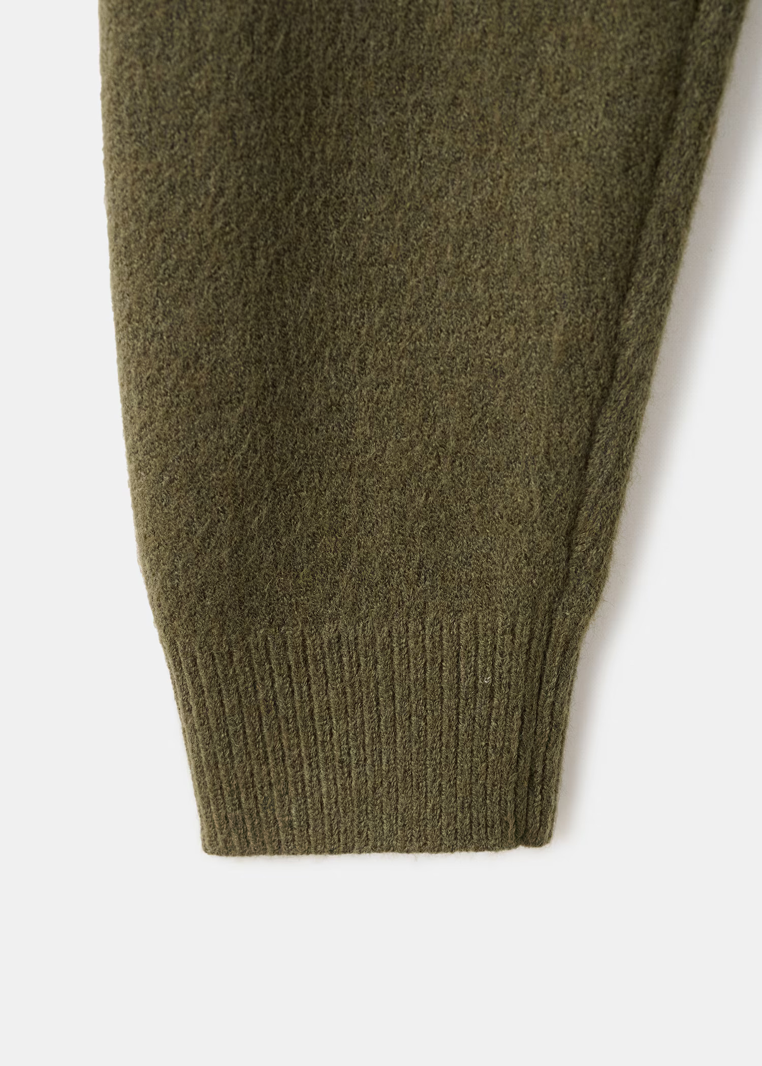 Chunky-knit cardigan with buttons - Women | MANGO United Kingdom | MANGO (UK)